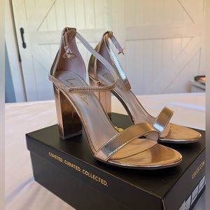 Lulu’s rose gold pumps 7.5